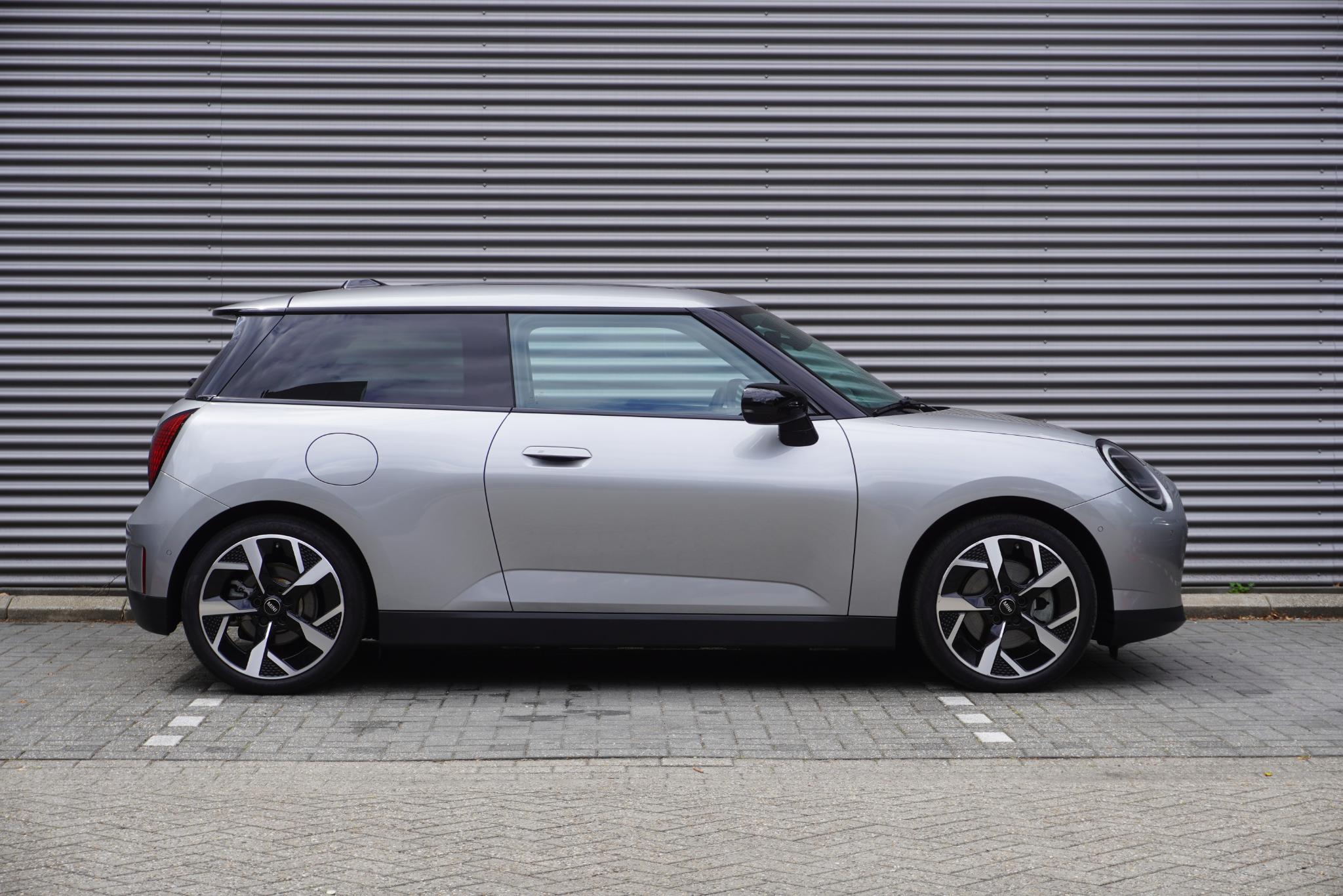 MINI 3-deurs Cooper SE - Afbeelding 4