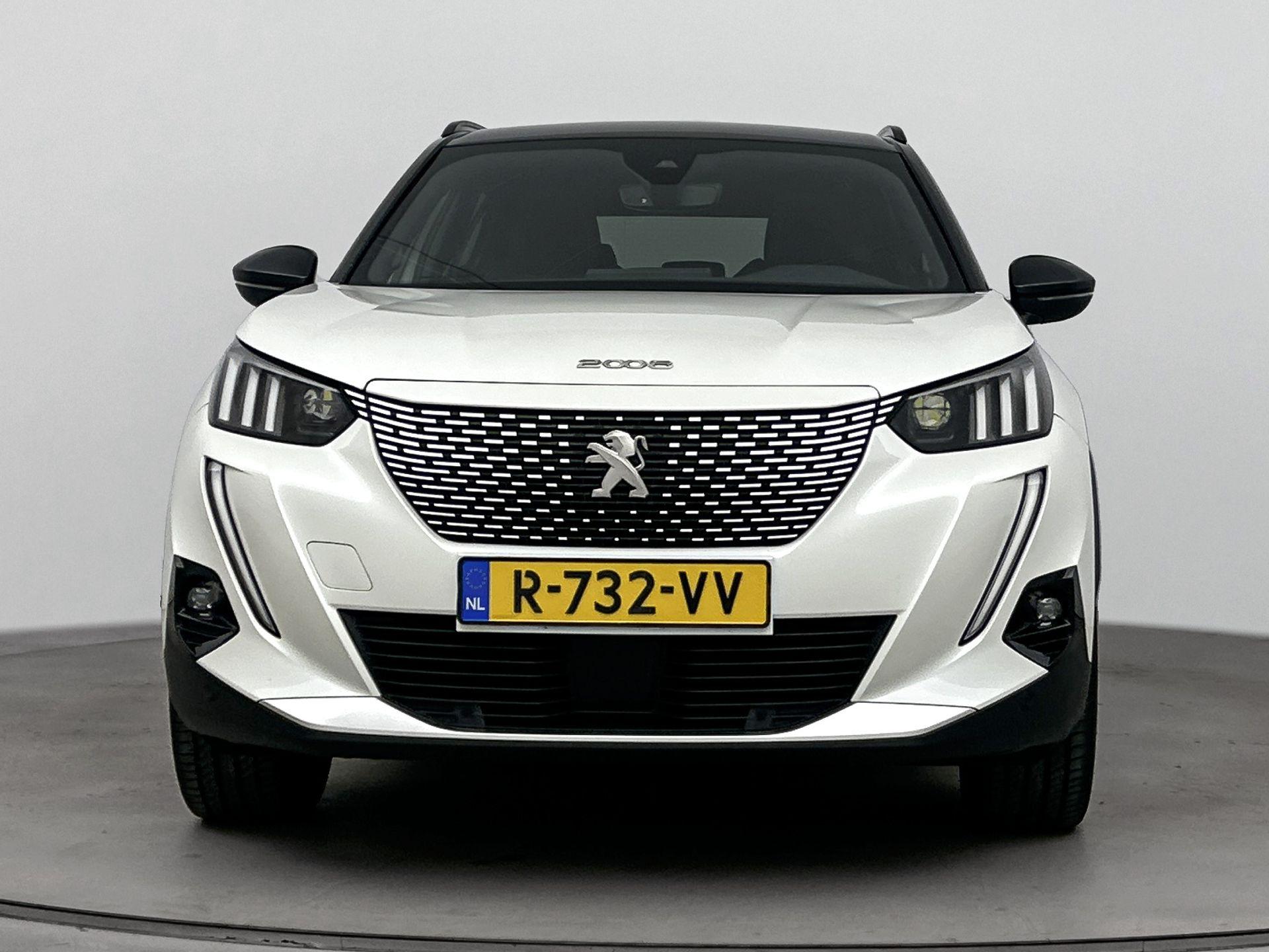 Peugeot e-2008