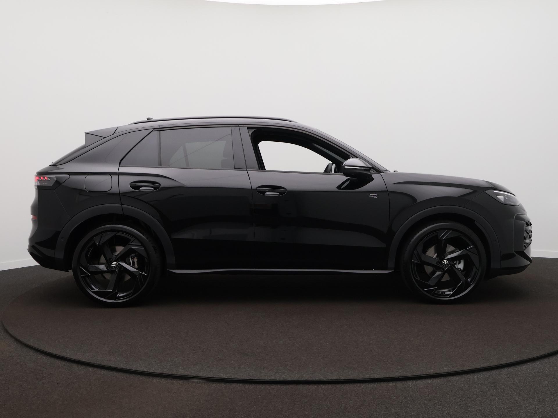 Volkswagen T-Roc R-Line First Edition 1.5 eTSI 110 kW / 150 PK SUV  - Afbeelding 5
