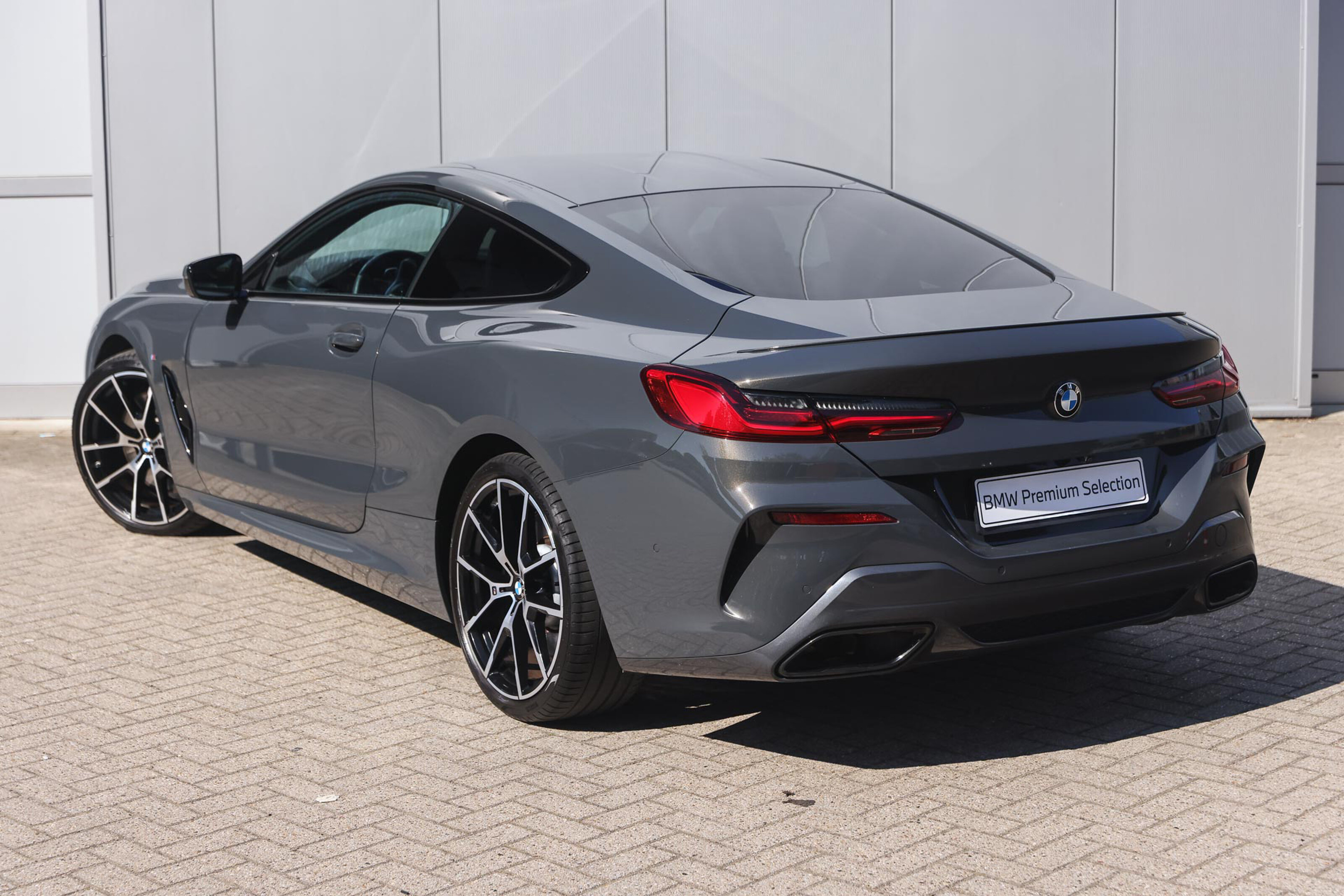BMW 8 Serie 840i High Executive M Sport Automaat