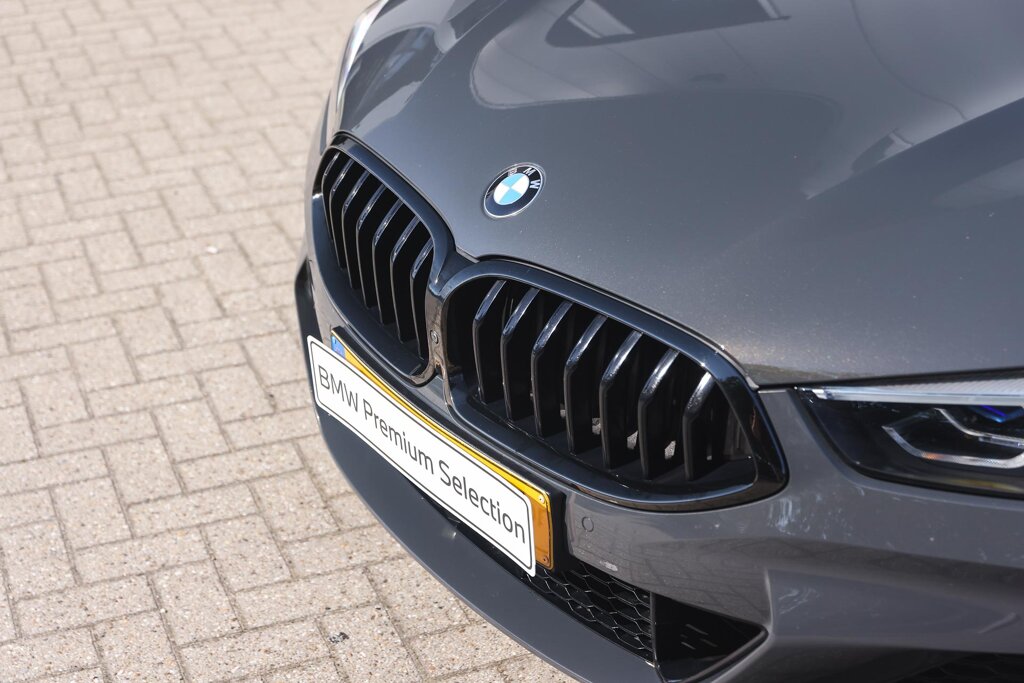 BMW 8 Serie 32