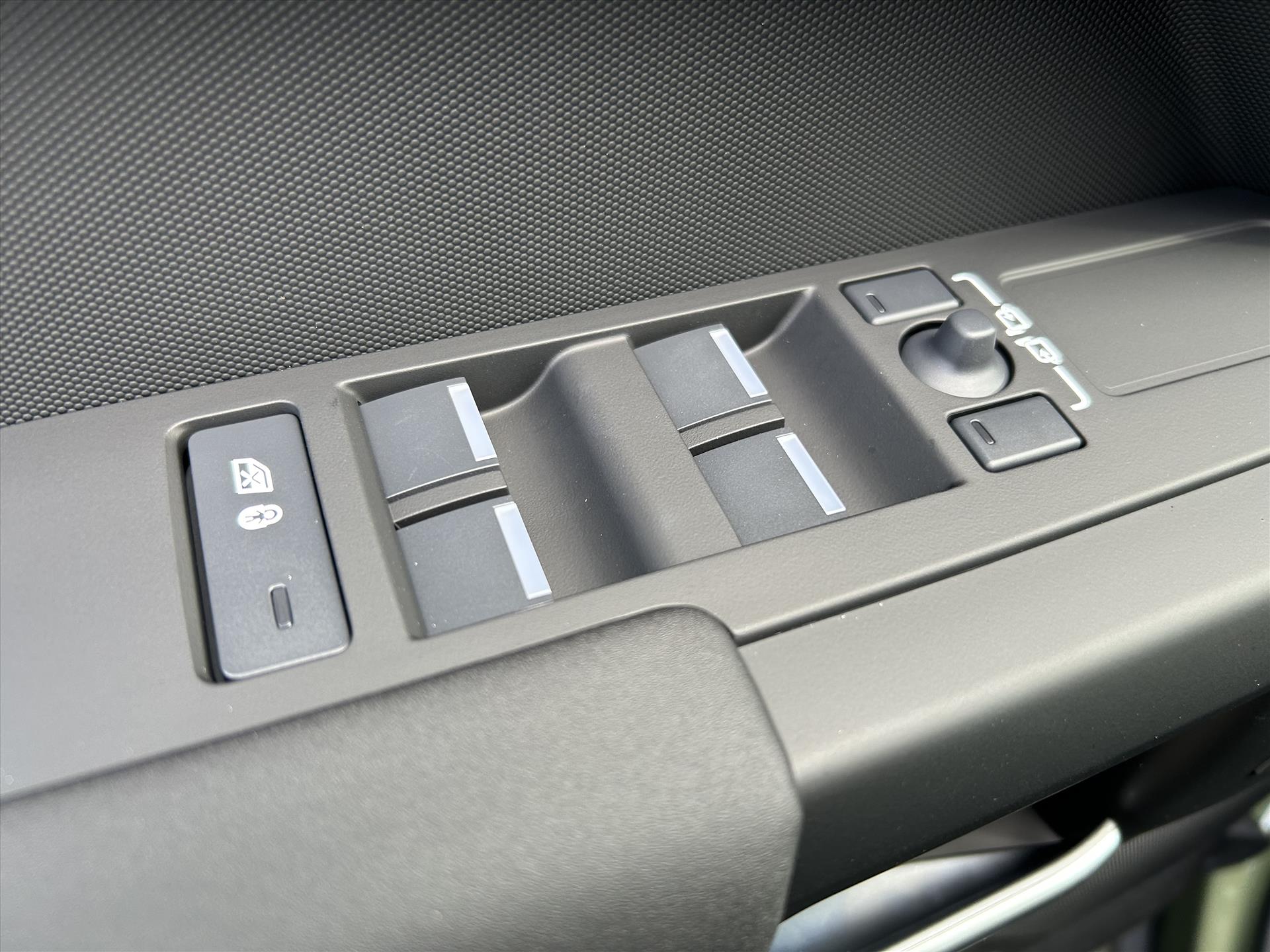 Land Rover Defender - foto 10