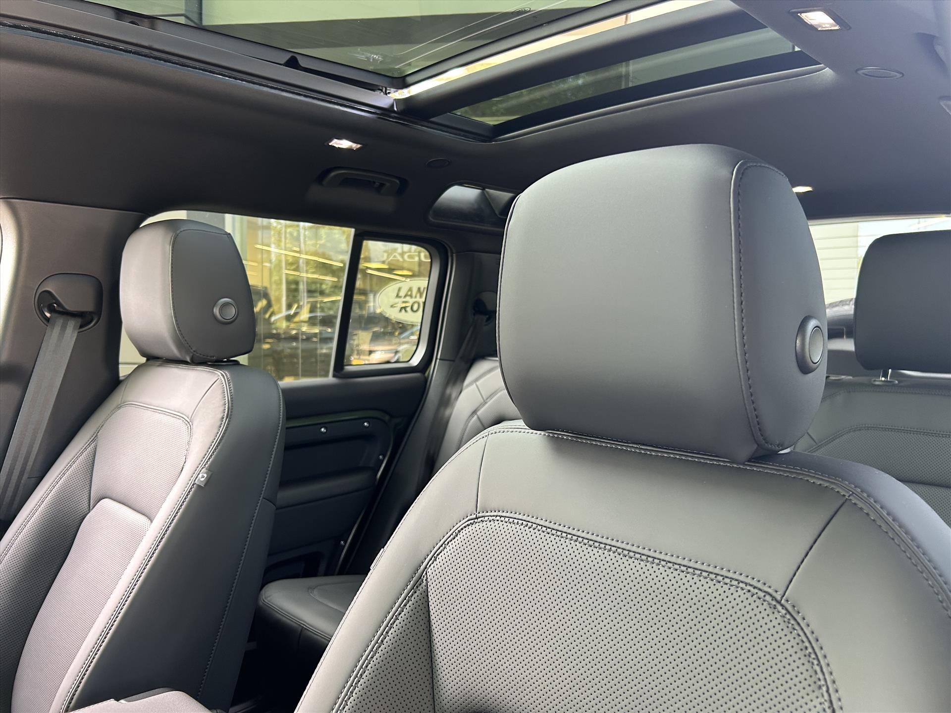 Land Rover Defender - foto 13