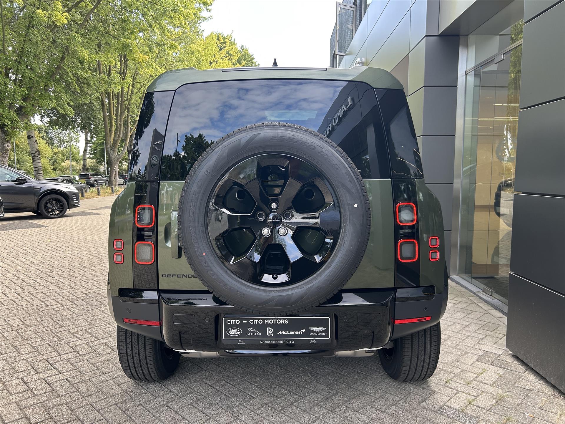 Land Rover Defender - foto 36
