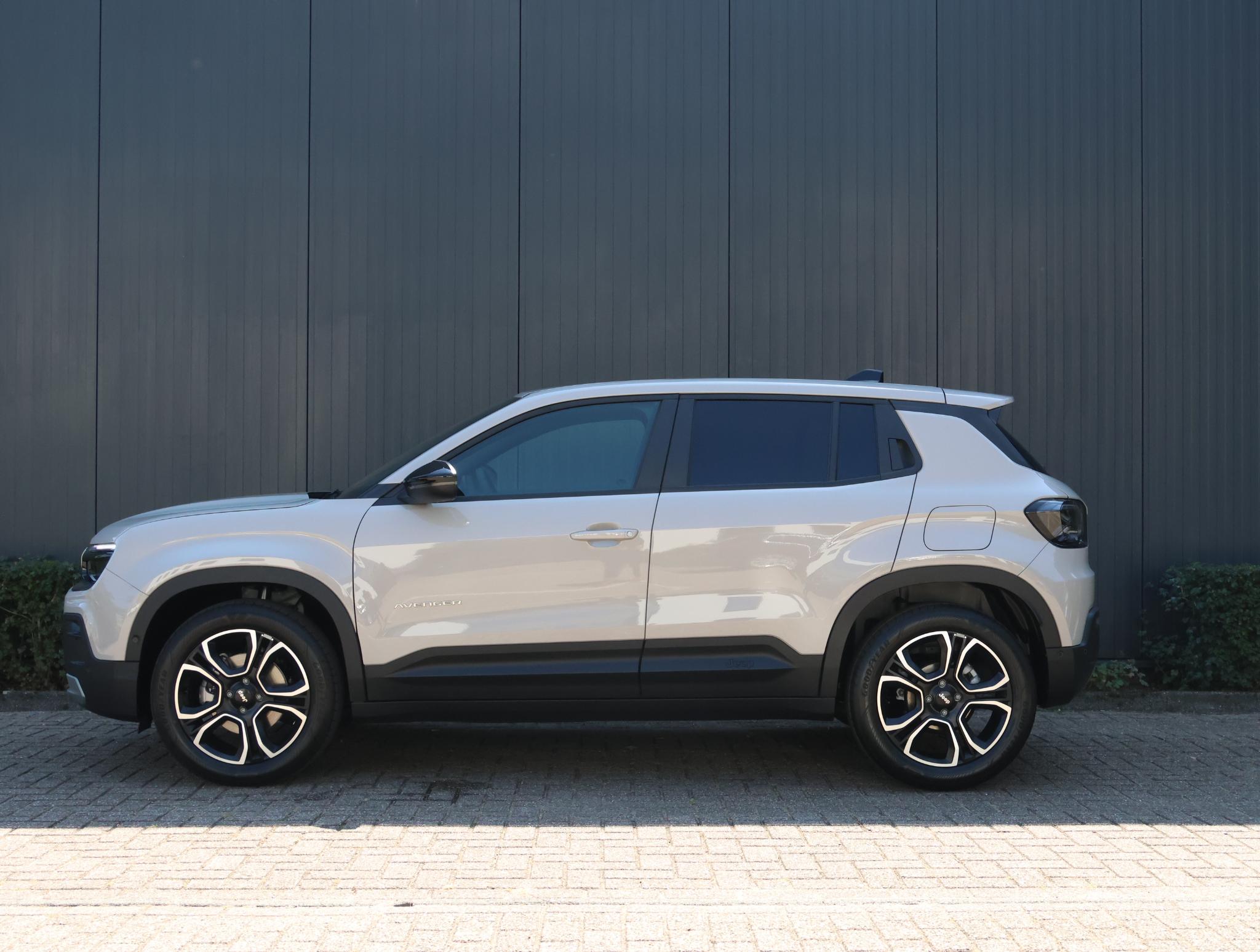 Jeep Avenger 1.2 e-Hybrid Summit - Afbeelding 3