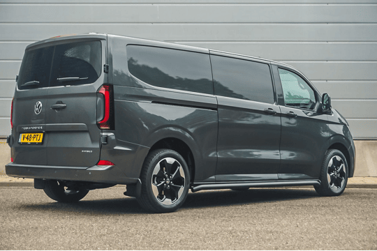 Volkswagen Transporter 2.5 eHybrid 233pk L2H1 30 Bulli