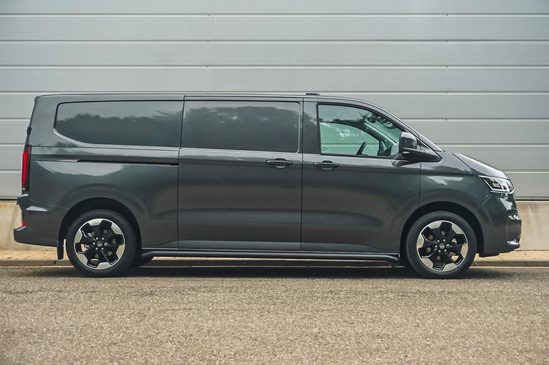 Volkswagen Transporter 2.5 eHybrid 233pk L2H1 30 Bulli - Afbeelding 3