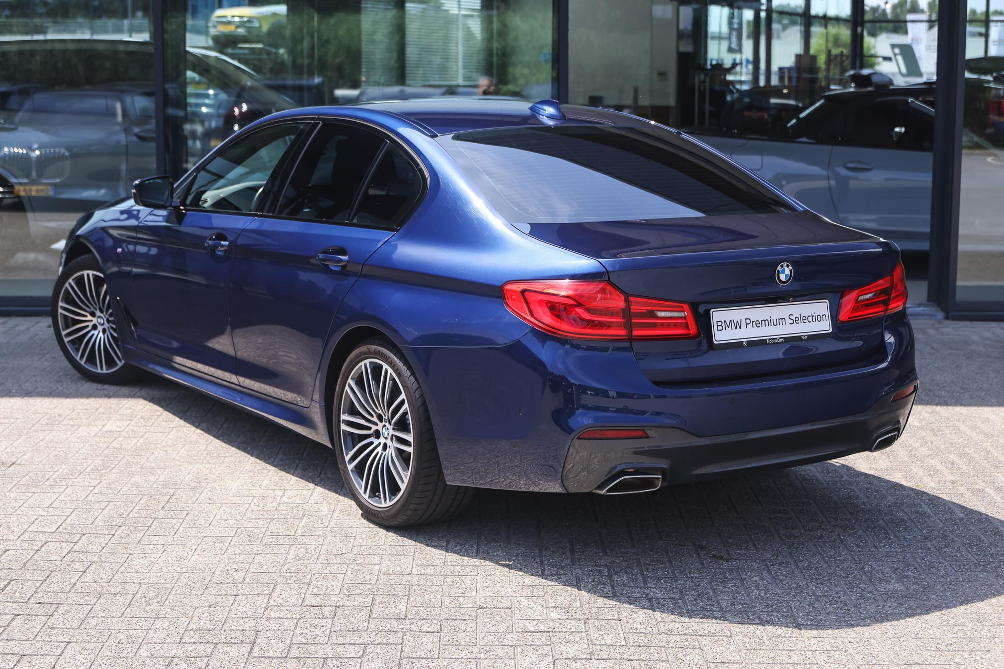 BMW 5 Serie 520i High Executive M Sport Automaat