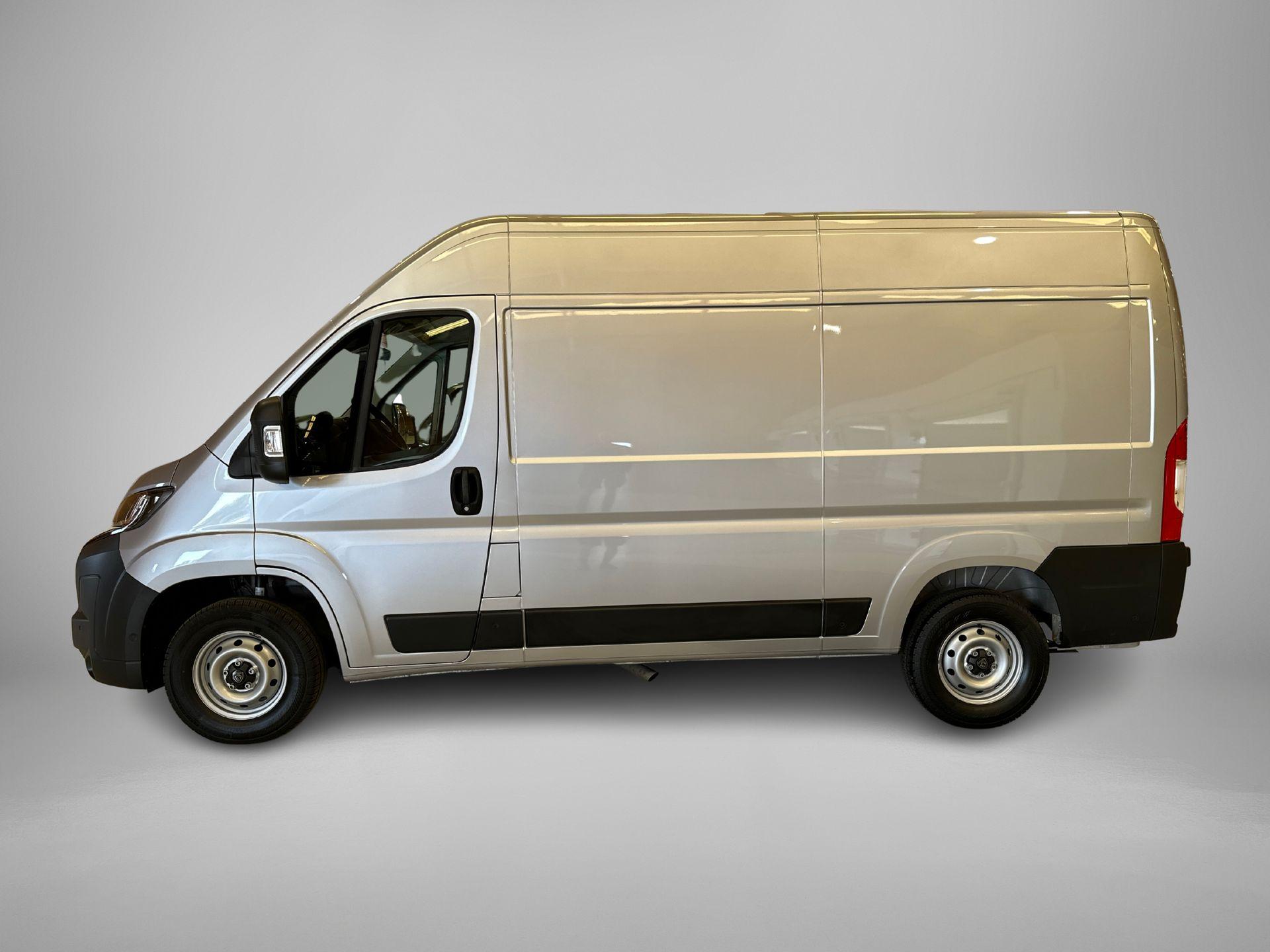 Peugeot Boxer 2.2 BlueHDi 140 S&S L2H2 3.3t - Afbeelding 2