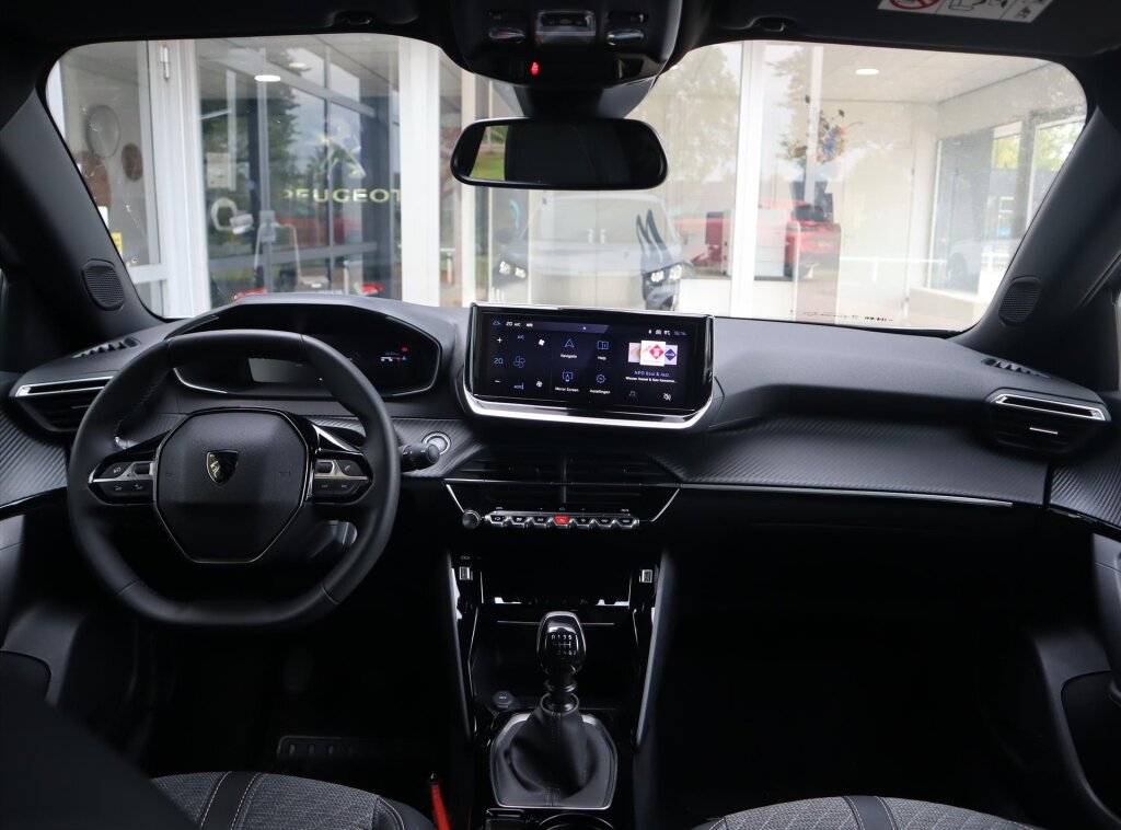 Peugeot 2008 SUV Allure PureTech 100pk H6, Rijklaarprijs, Navigatie Keyless Entry Sensoren voor en achter Prijs € 23.750 Kilometerstand 26.102 km - Afbeelding 5