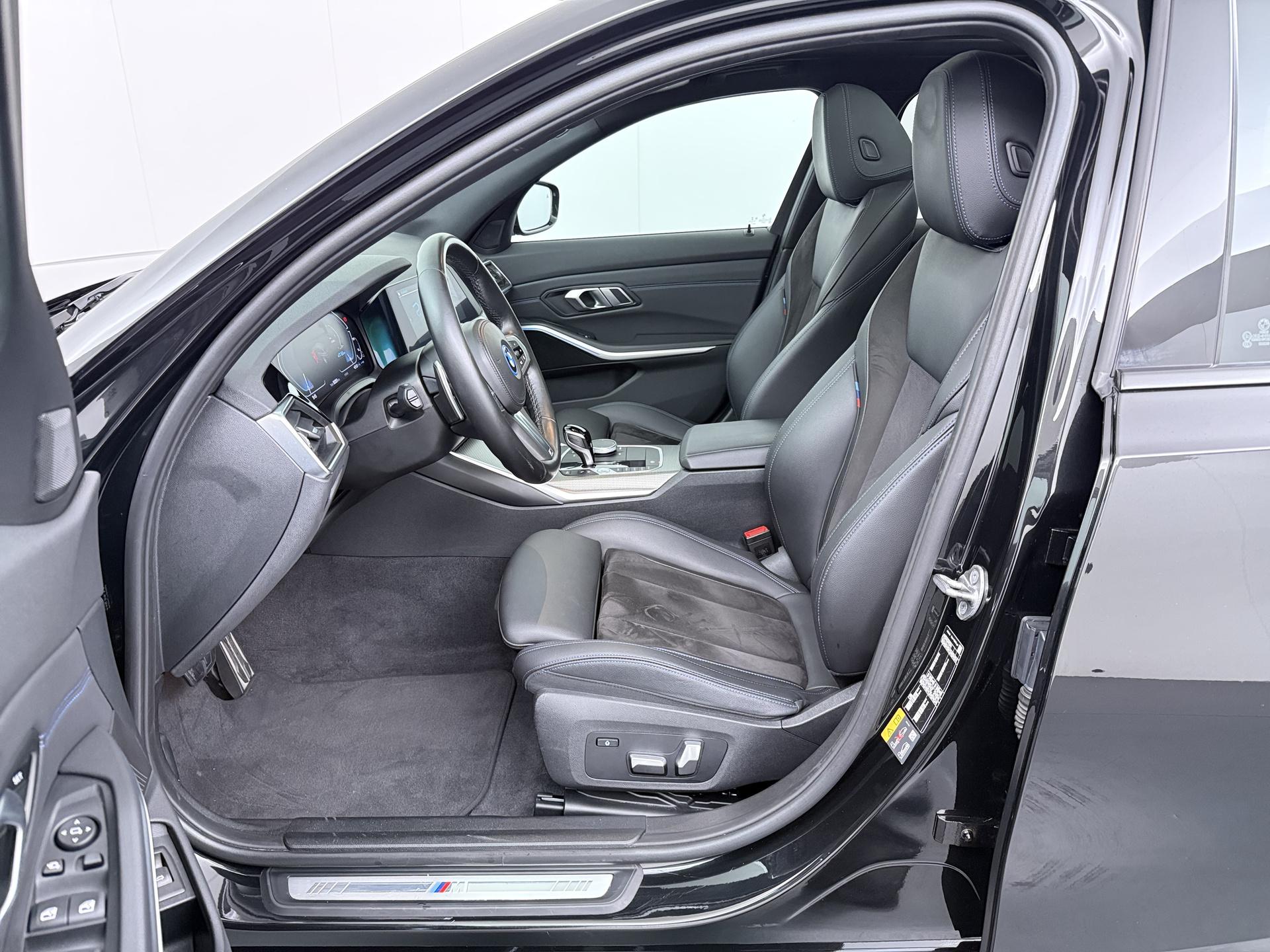 BMW 3-serie Touring 330e - Afbeelding 4