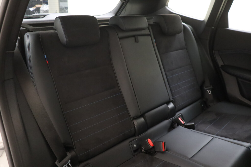BMW X1 21