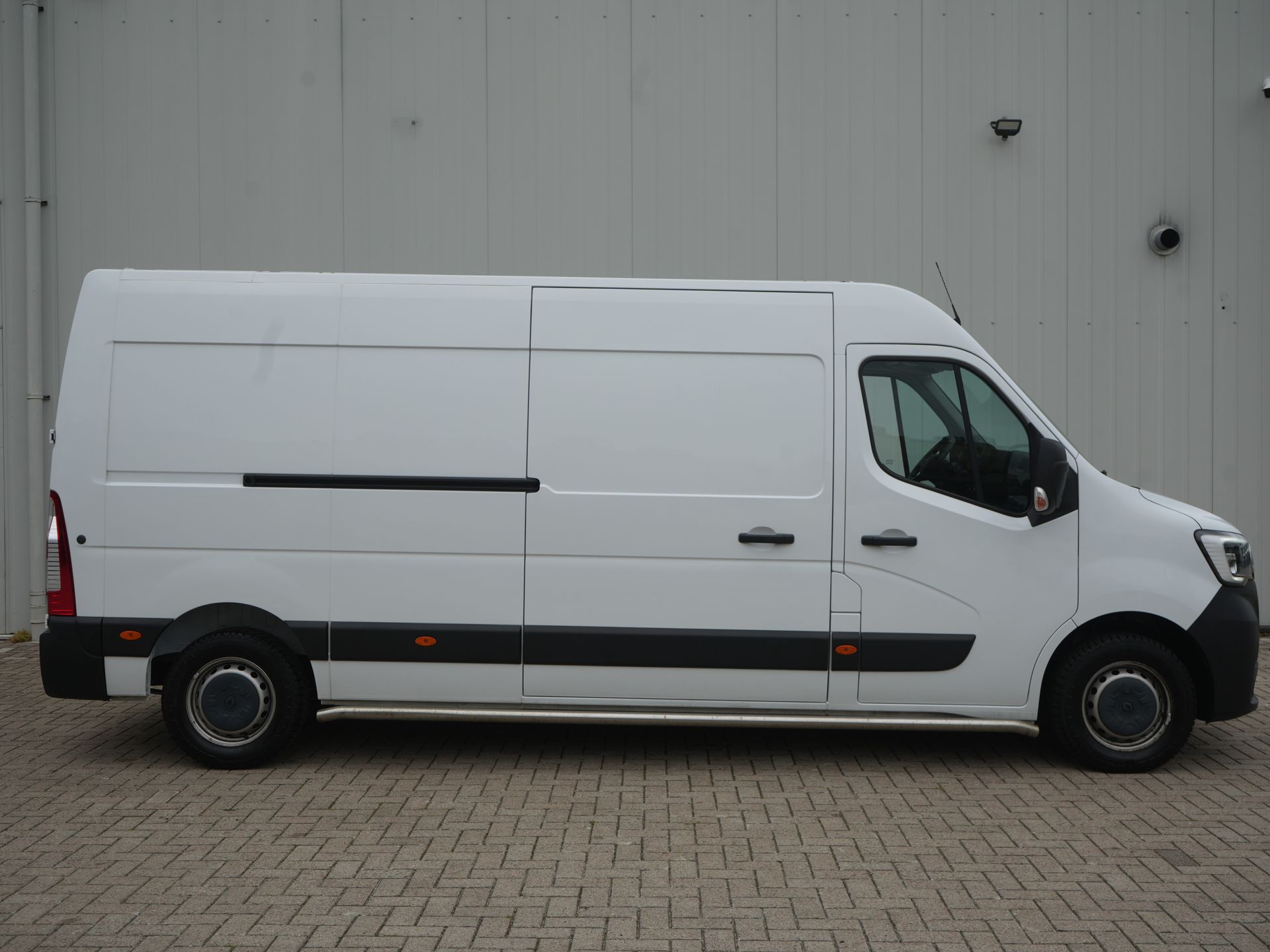 Renault Master T35 2.3 dCi 135 L3H2 Comfort - Afbeelding 3
