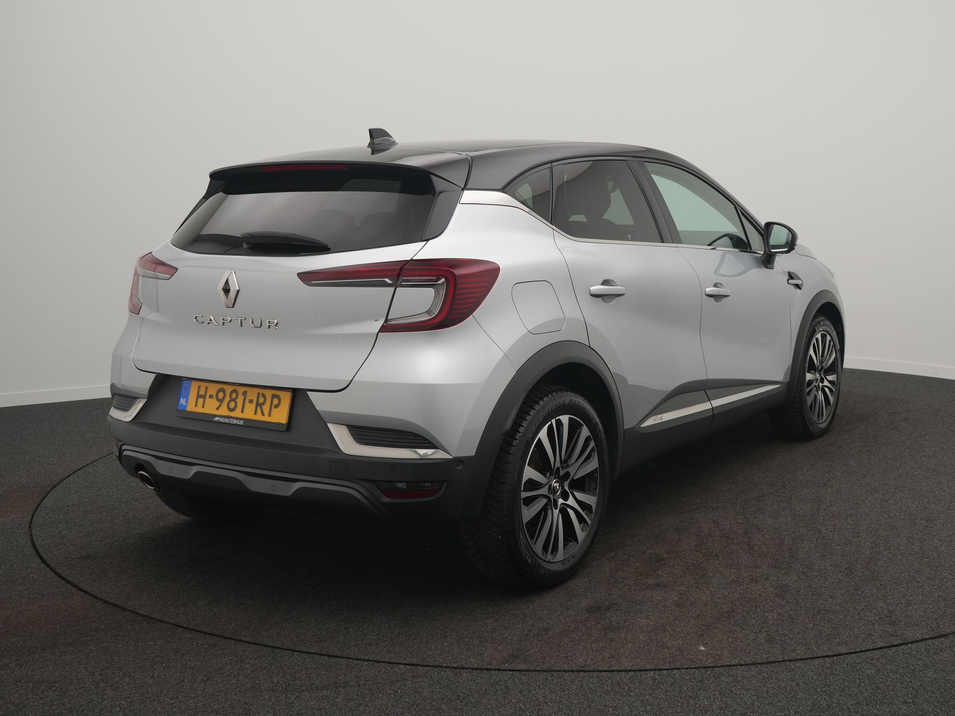 Renault Captur 1.3 TCe 155 Initiale Paris - Afbeelding 4