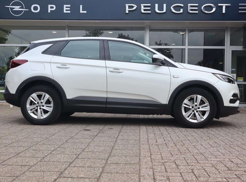 Opel Grandland X Edition 1.2 Turbo 130pk S&S H6, Rijklaarprijs, Navigatie Apple CarPlay/Android auto Sensoren voor en achter - Afbeelding 3