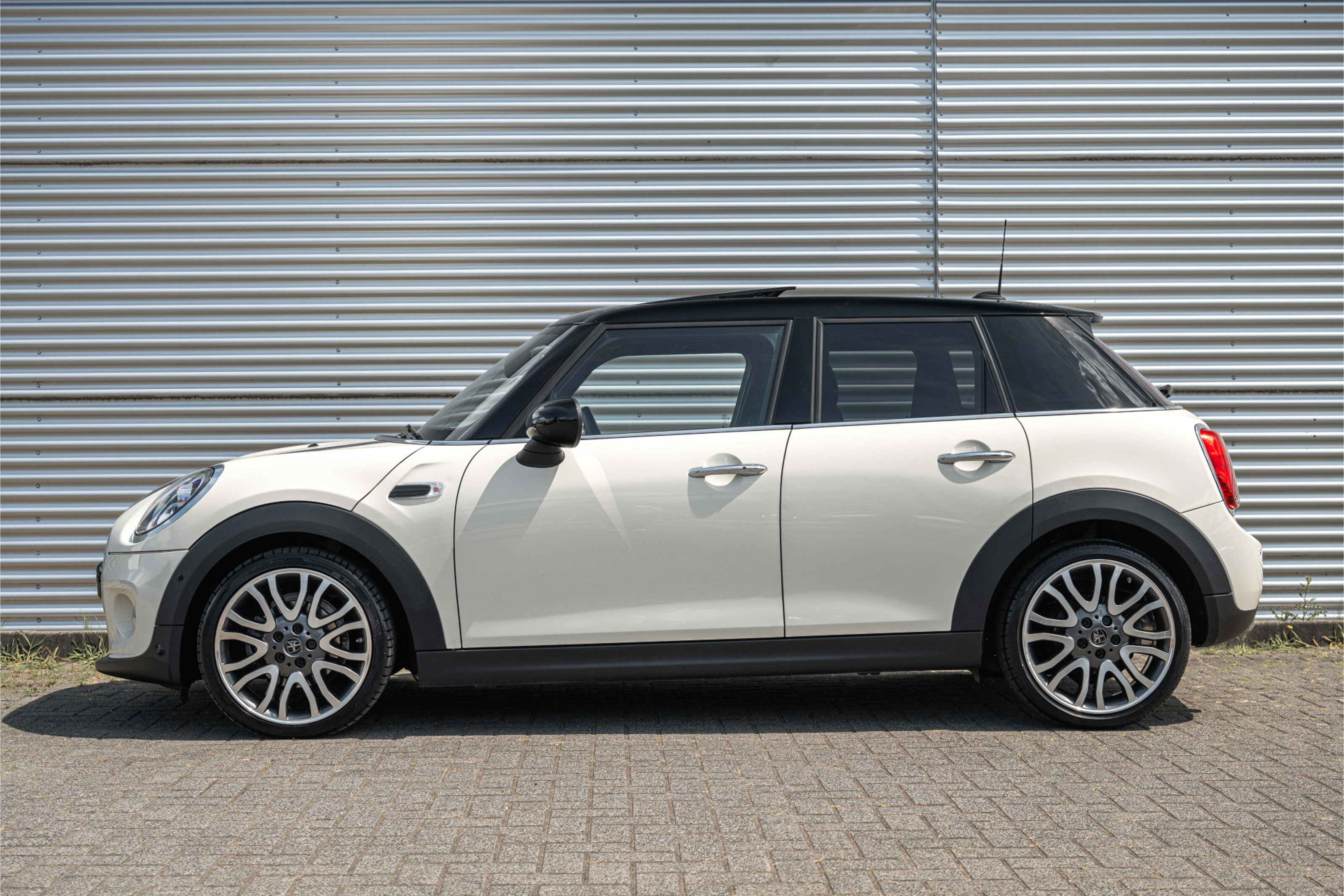 MINI Cooper Hatchback Chili Automaat