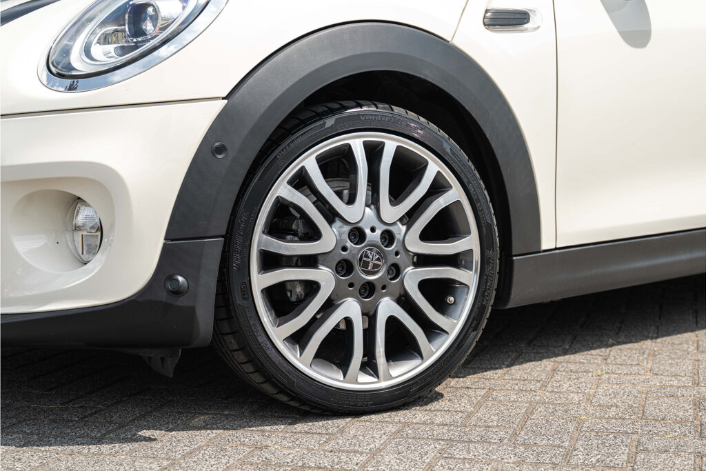 MINI Cooper 9