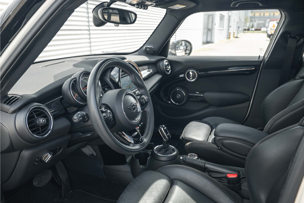 MINI Cooper 32