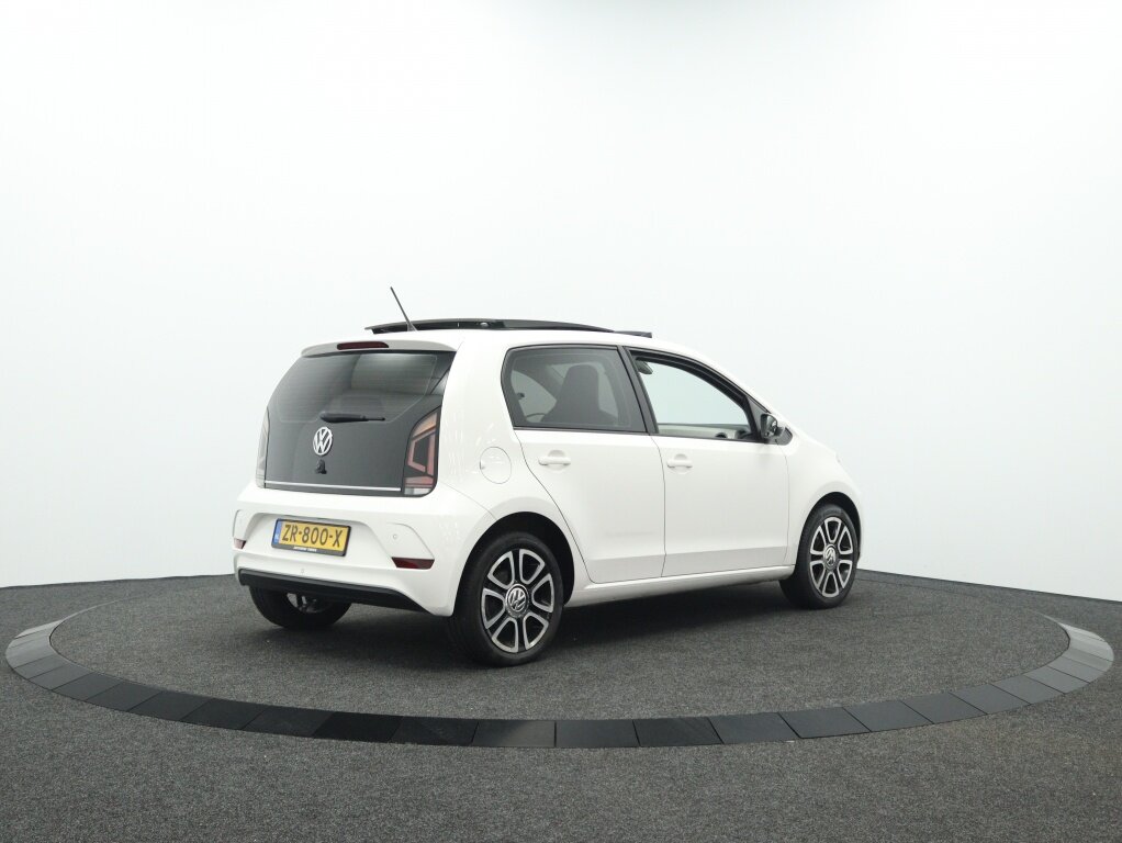 Volkswagen up! 1.0 BMT high up! | Panoramadak | Stoelverwarming | Climate control - Afbeelding 2
