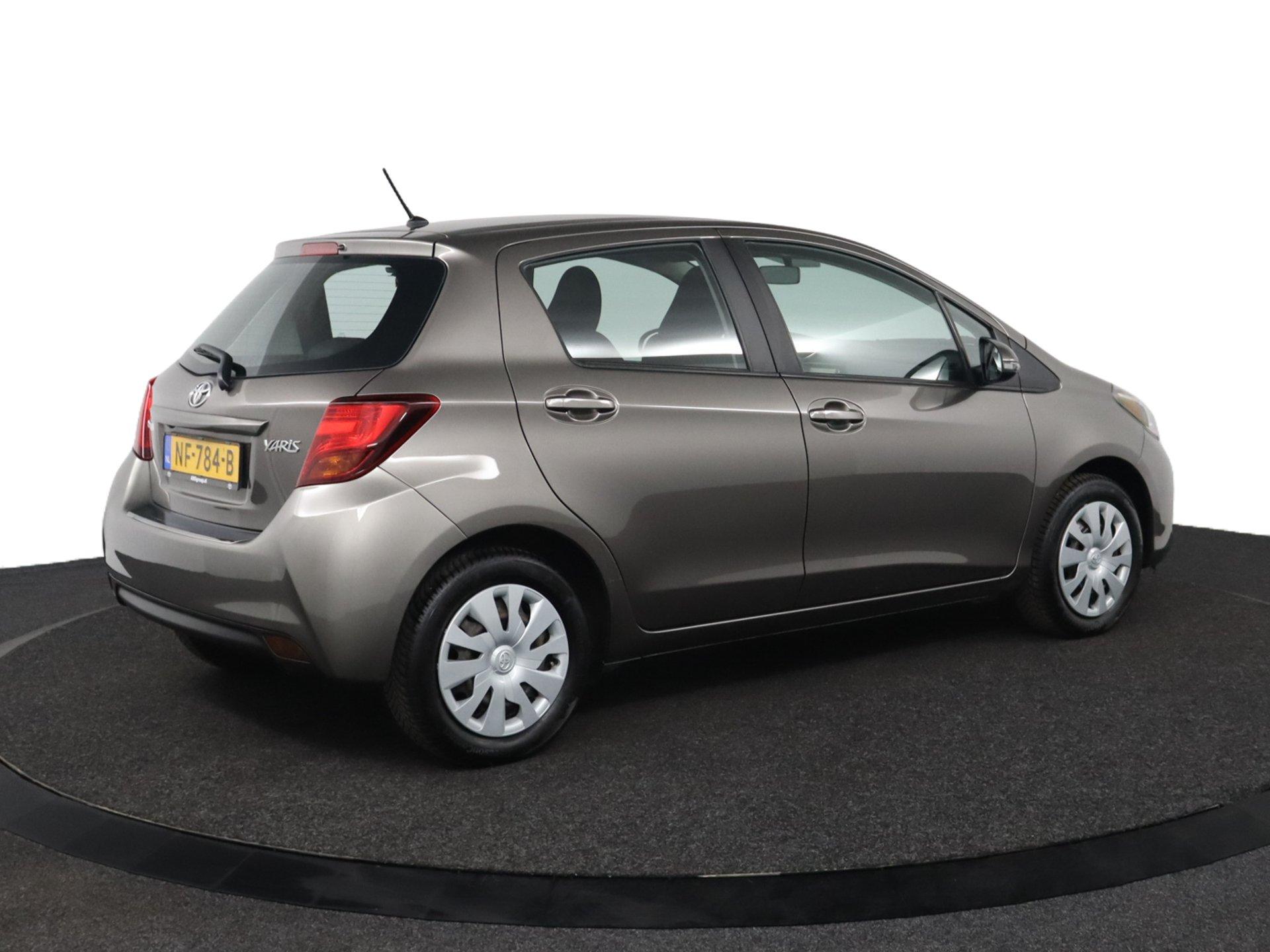 Toyota Yaris 1.3 VVT-i Aspiration - Afbeelding 2