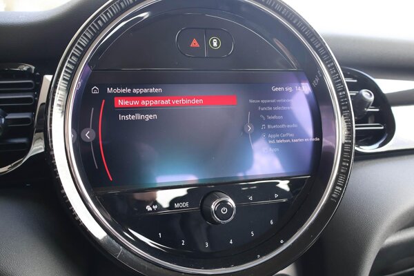 Apple Carplay/Android Auto