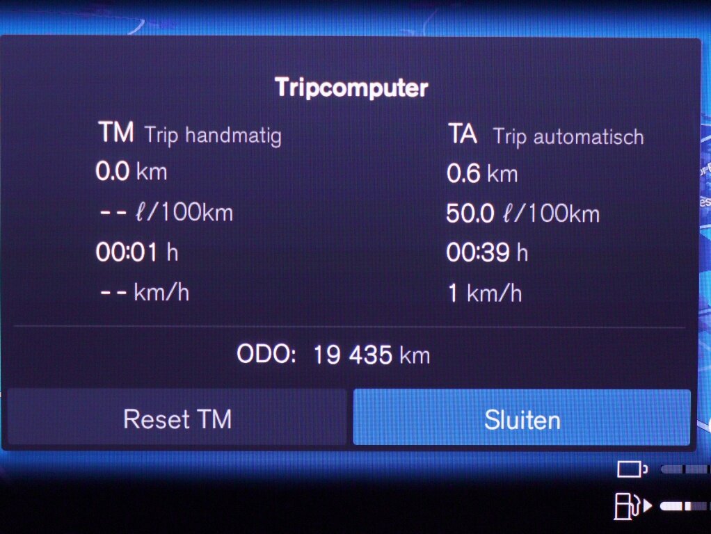 Volvo XC60 2.0 T8 AWD+ Black Edition | Pano | Harman/Kardon | 360 camera - Afbeelding 4