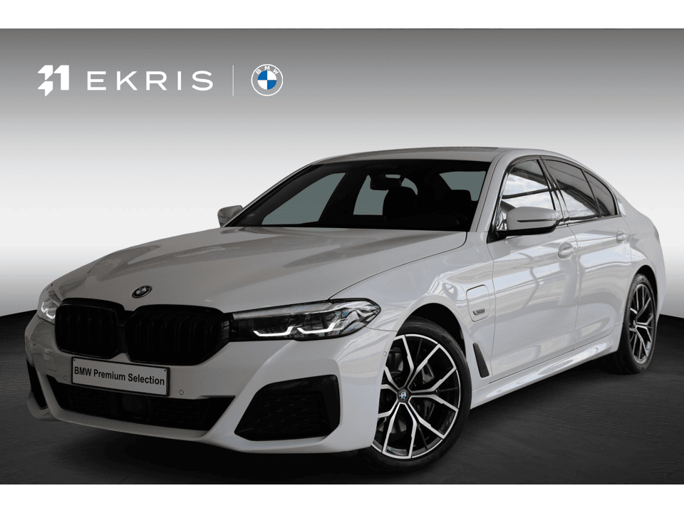 BMW 5 Serie Sedan 545e xDrive - Afbeelding 1