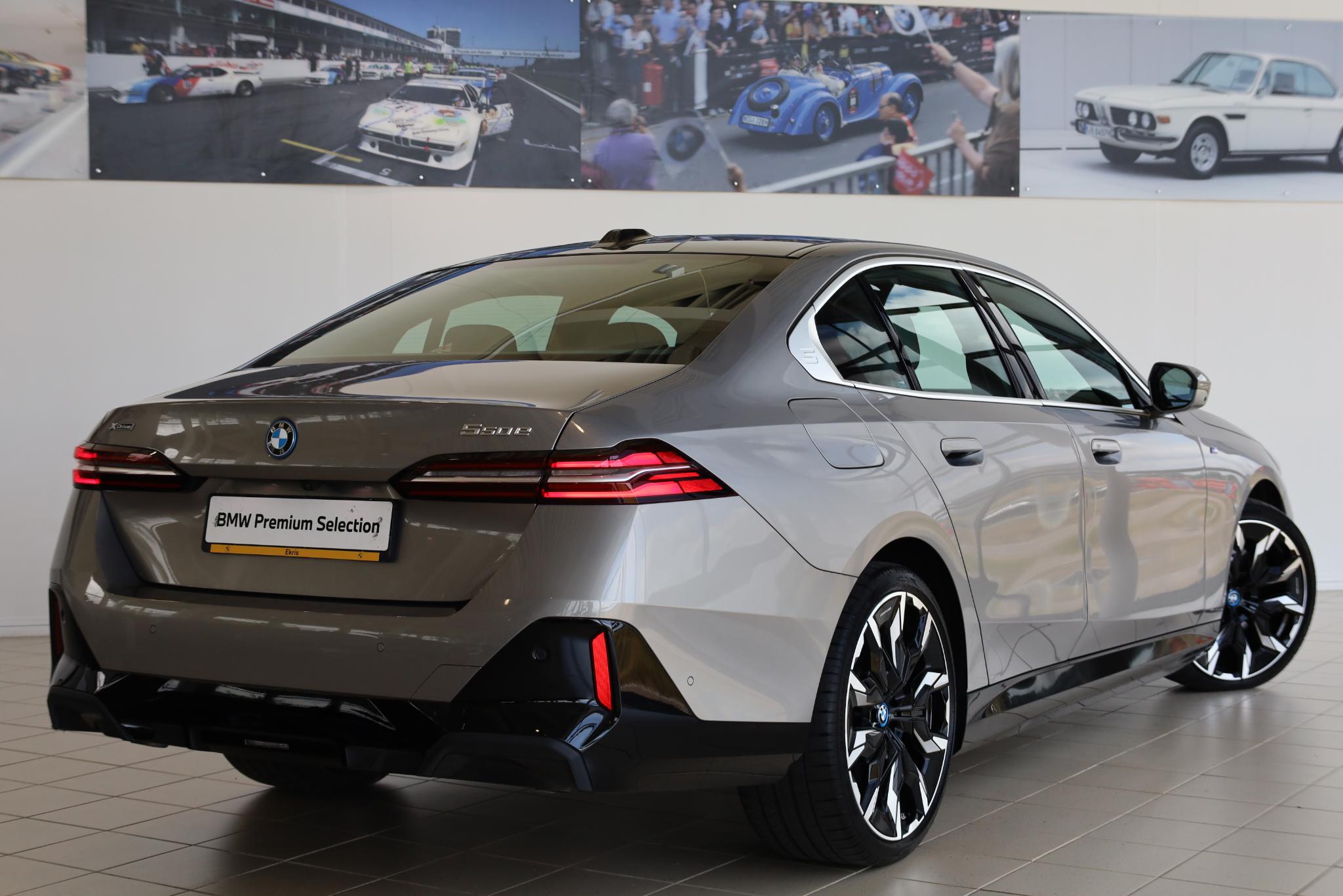 BMW 5-serie 550e xDrive - Afbeelding 2