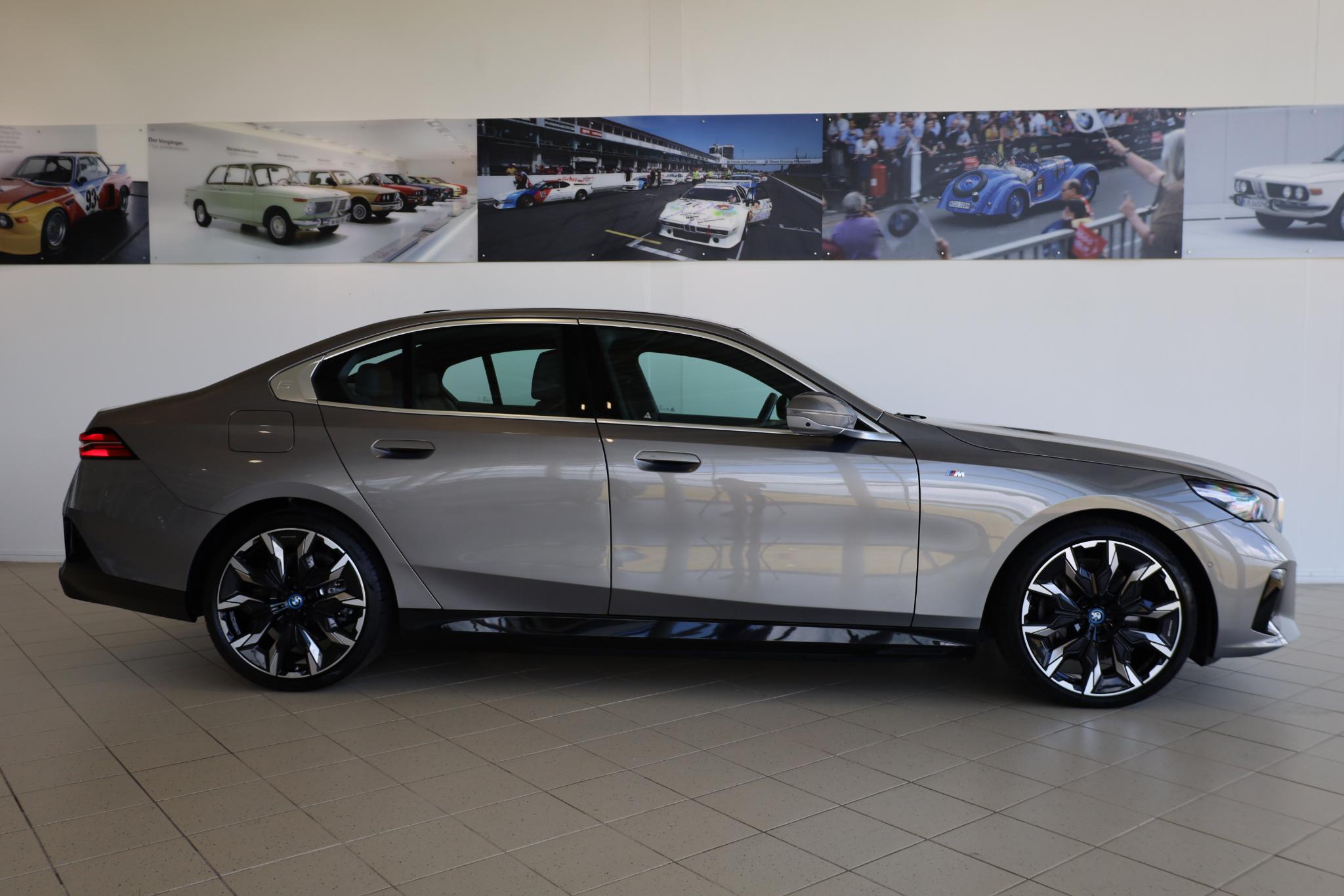 BMW 5-serie 550e xDrive - Afbeelding 3