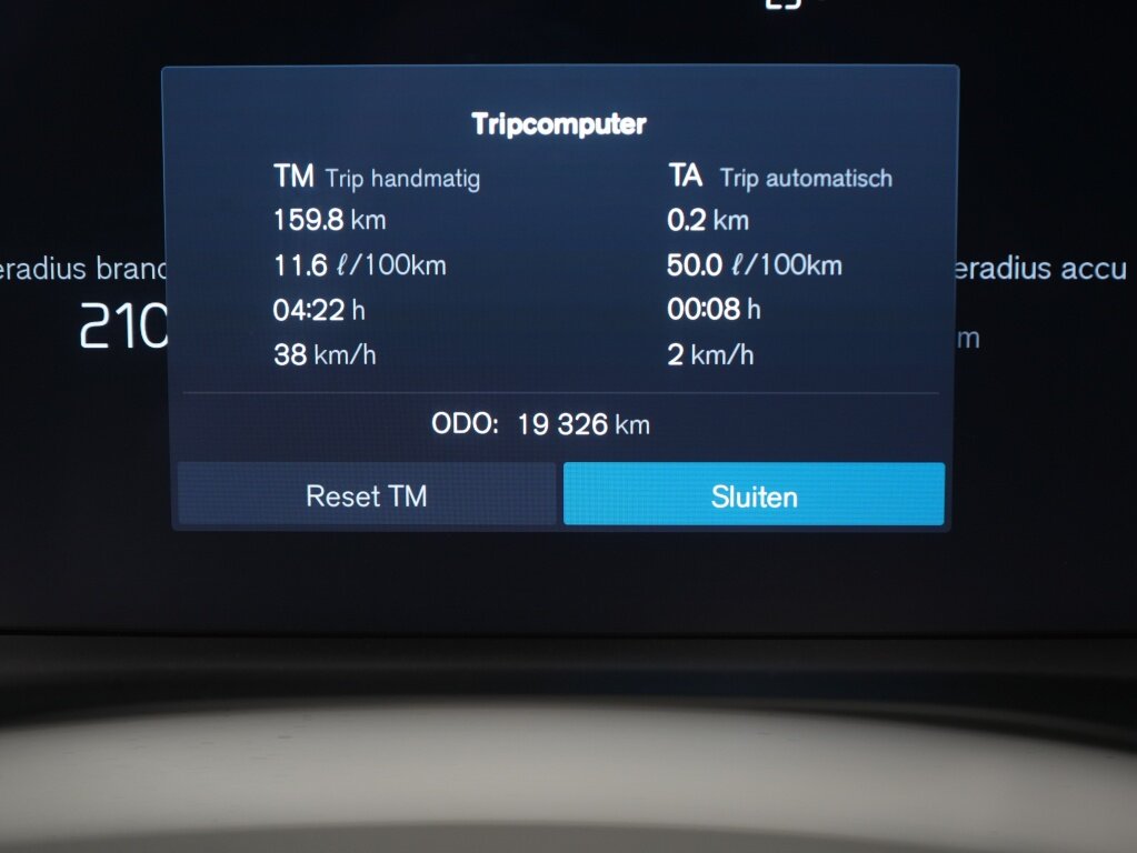 Volvo XC60 2.0 T8 AWD+ Black Edition | Pano | Harman/Kardon | 360 camera - Afbeelding 4