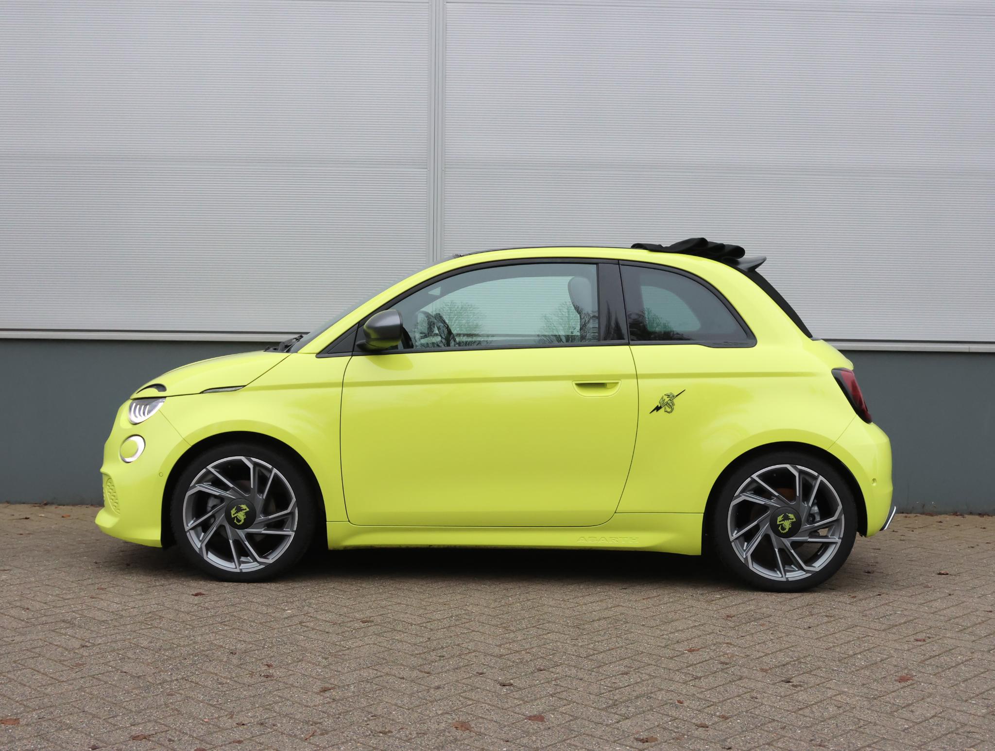 Fiat 500 Abarth 42 kWh 155pk Cabrio - Afbeelding 3