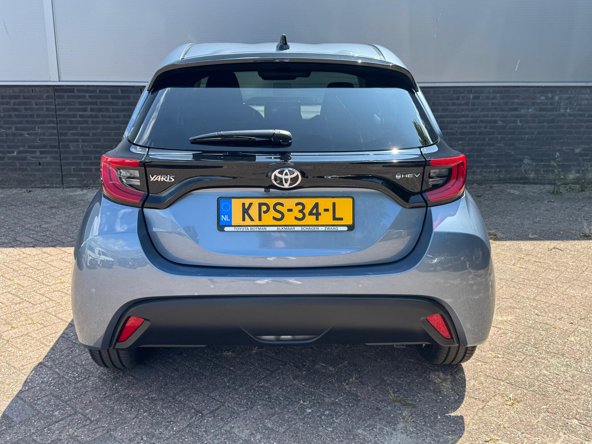 Toyota Yaris 1.5 Hybrid 115 Dynamic Limited + Comfort Pakket - Afbeelding 4