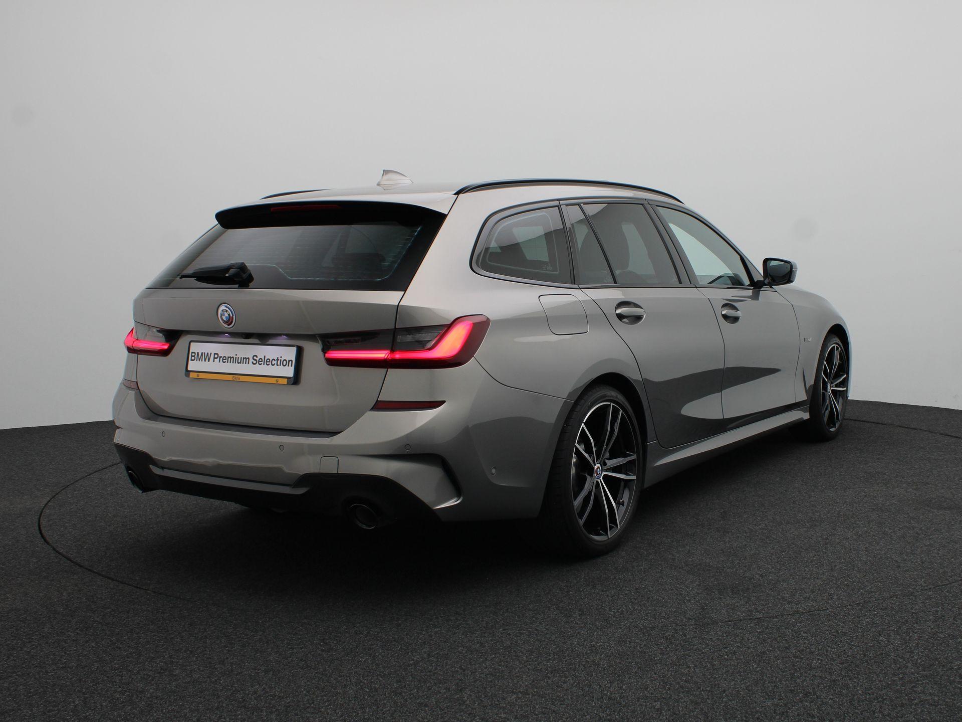 BMW 3 Serie Touring 330e - Afbeelding 2