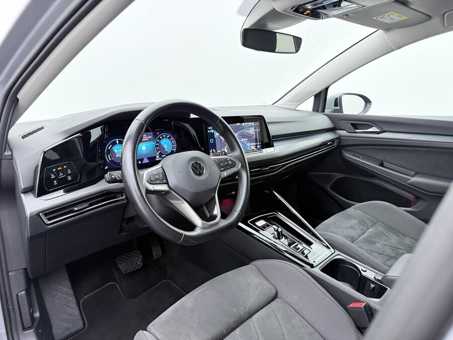 Volkswagen Golf 1.4 eHybrid Style