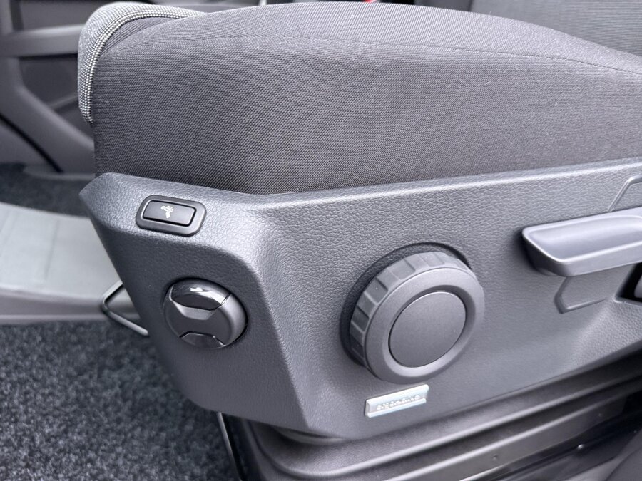 Volkswagen Bedrijfswagens Crafter 30 2.0 TDI 140 PK Autom. L3H3 Highline