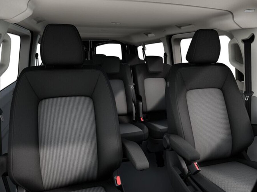 Volkswagen Bedrijfswagens Transporter Kombi Life L2 2.5 eHybrid 171 kW / 233 pk