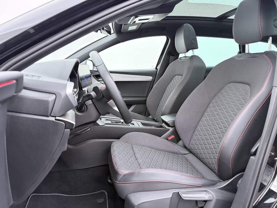 SEAT Leon Sportstourer 1.0 eTSI FR Business Intense