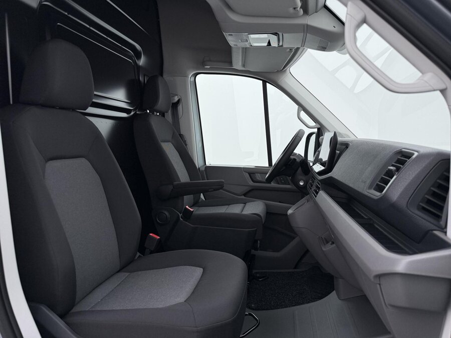 Volkswagen Bedrijfswagens Crafter 30 2.0 TDI 140 PK Autom. L3H3 Highline