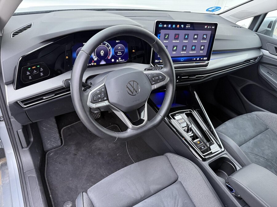 Volkswagen Golf 1.5 eHybrid Style