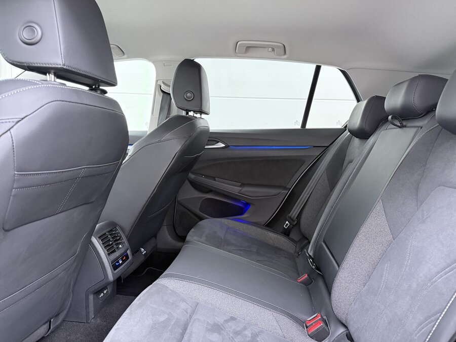 Volkswagen Golf 1.5 eHybrid Style