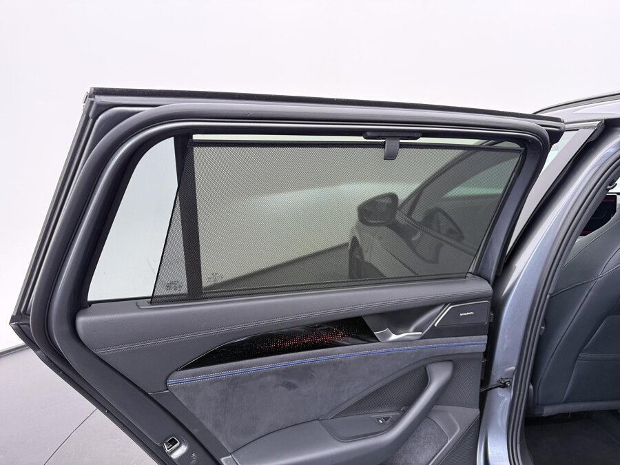Volkswagen Passat Variant 1.5 eHybrid R-Line Edition