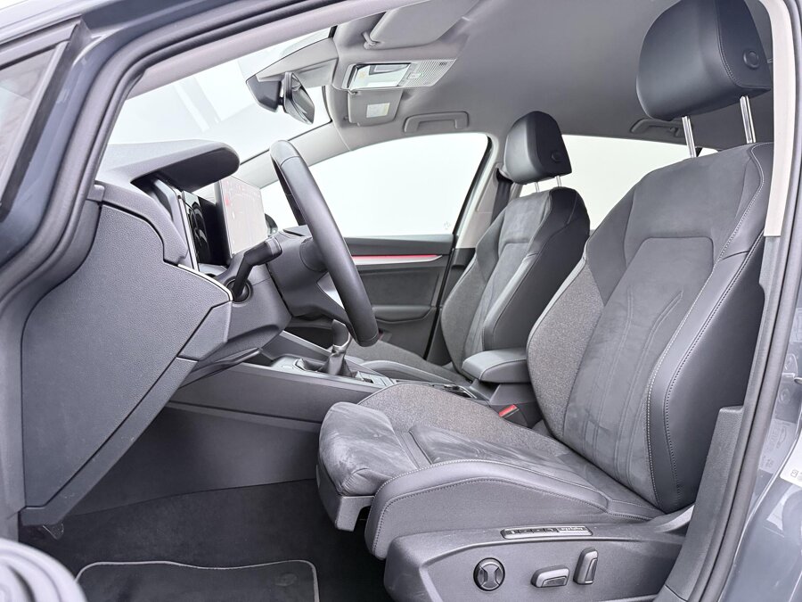 Volkswagen Golf Variant 1.5 TSI Life Business