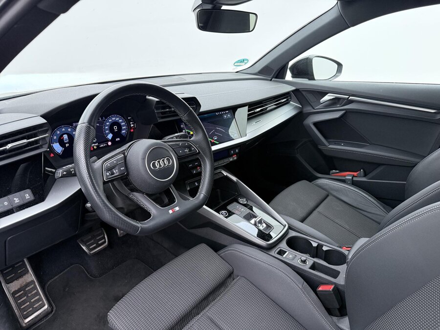 Audi A3 Limousine 30 TFSI S edition