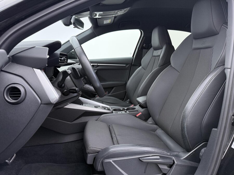 Audi A3 Limousine 30 TFSI S edition