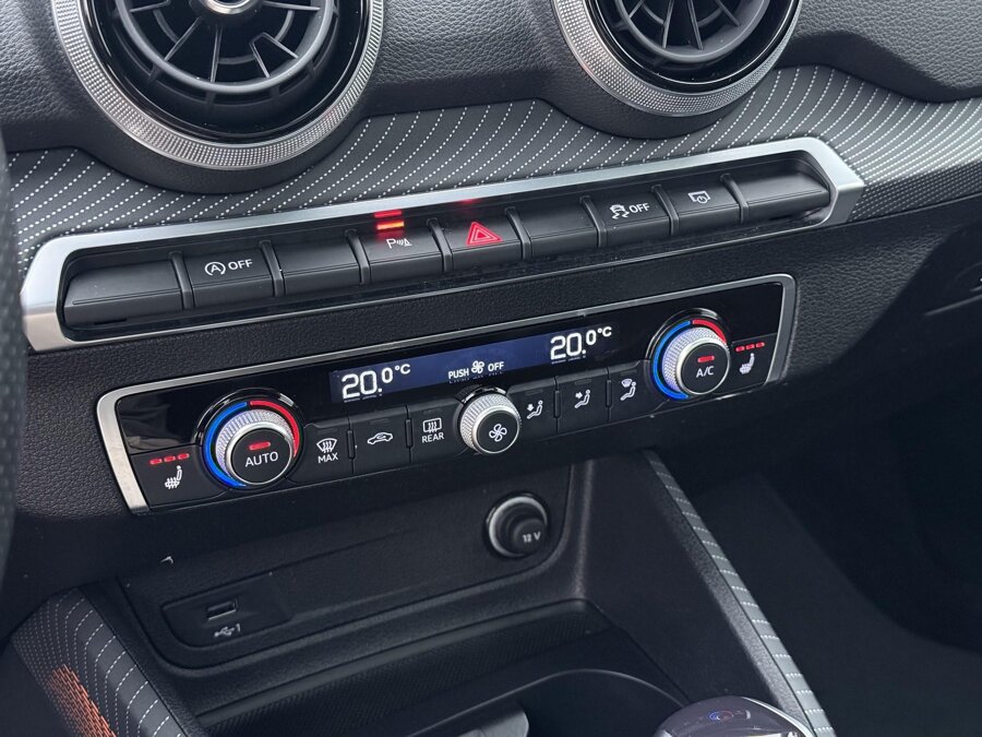 Audi Q2 35 TFSI S Edition