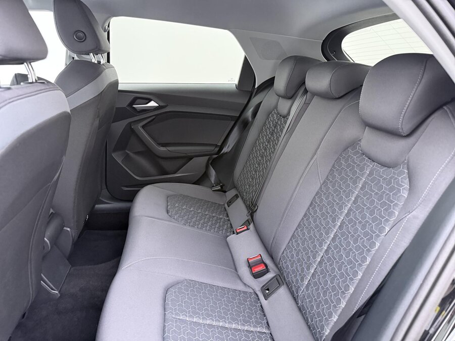 Audi A1 Allstreet 30 TFSI Advanced edition