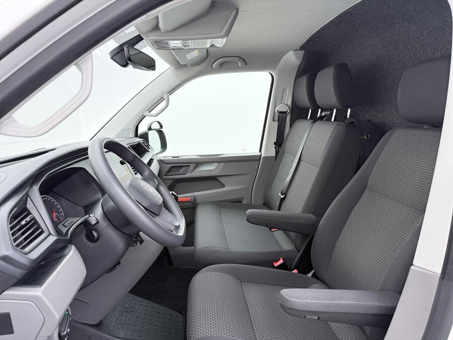 Volkswagen Bedrijfswagens Transporter 2.0 TDI 110 PK L2H1 28 Comfortline