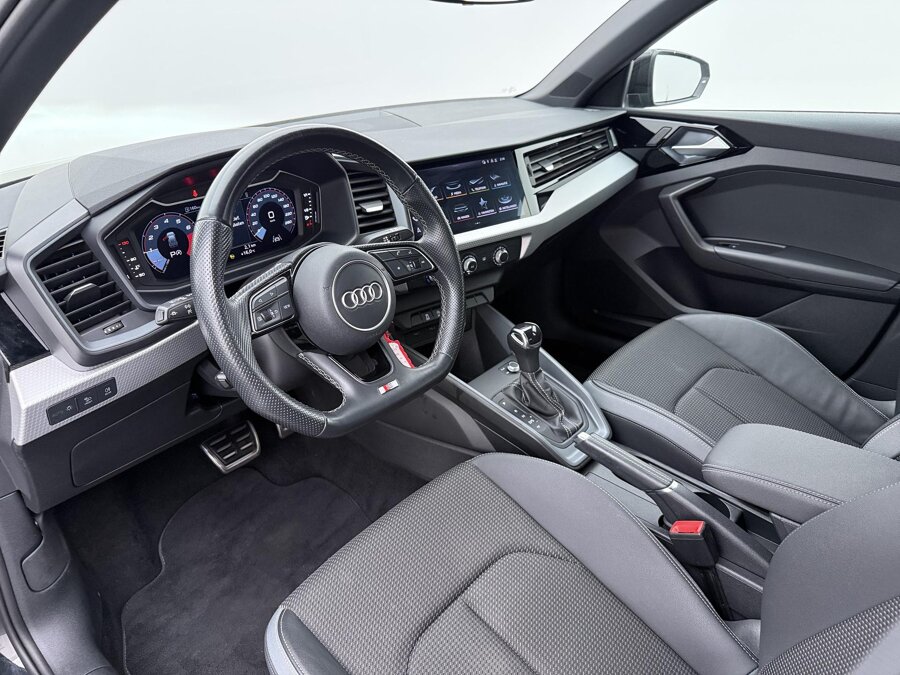 Audi A1 Sportback 25 TFSI S-line