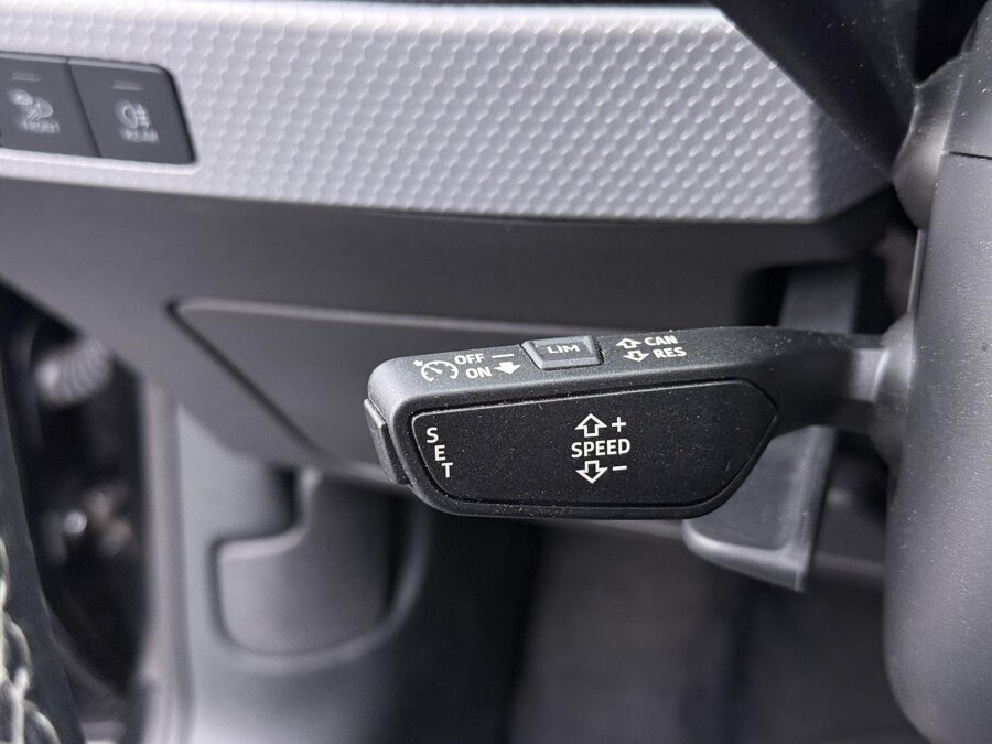Audi A1 Sportback 25 TFSI S-line