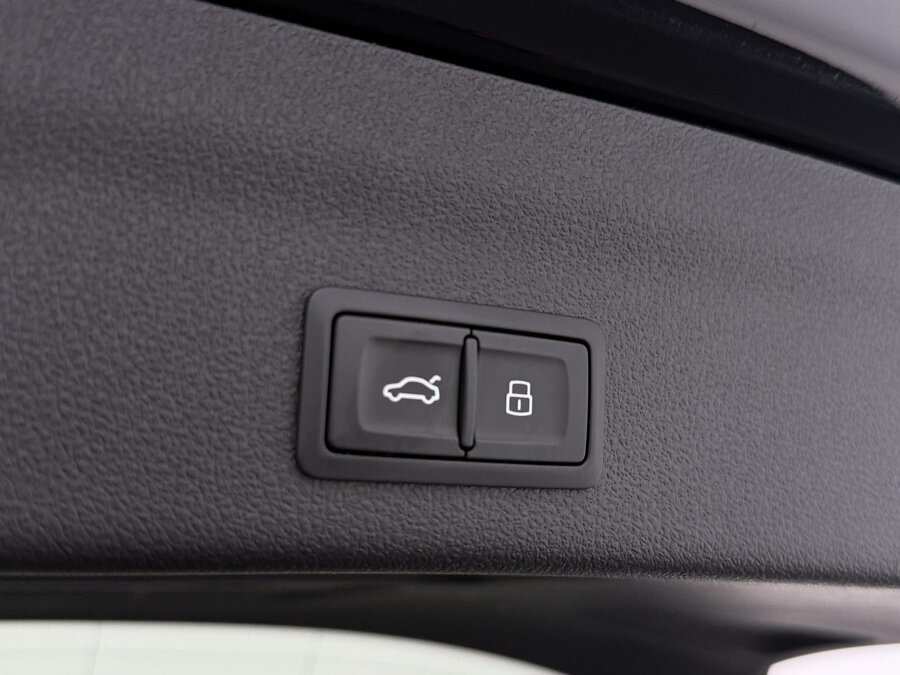 Audi A6 Avant 55 TFSI e quattro S edition Competition